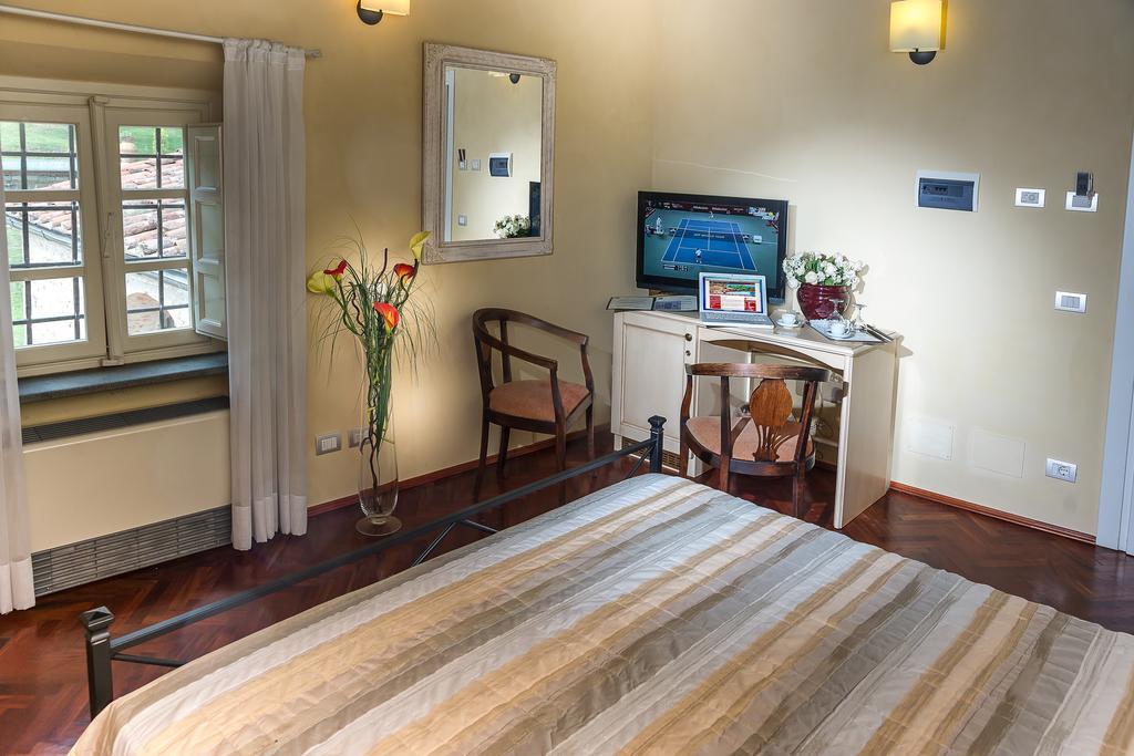 Suite Accommodation Mastiano Exterior photo